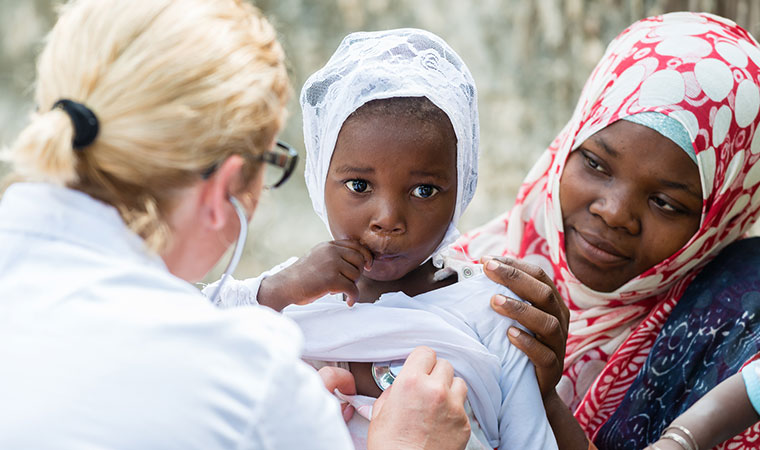 Photo: Field Healthcare Exam